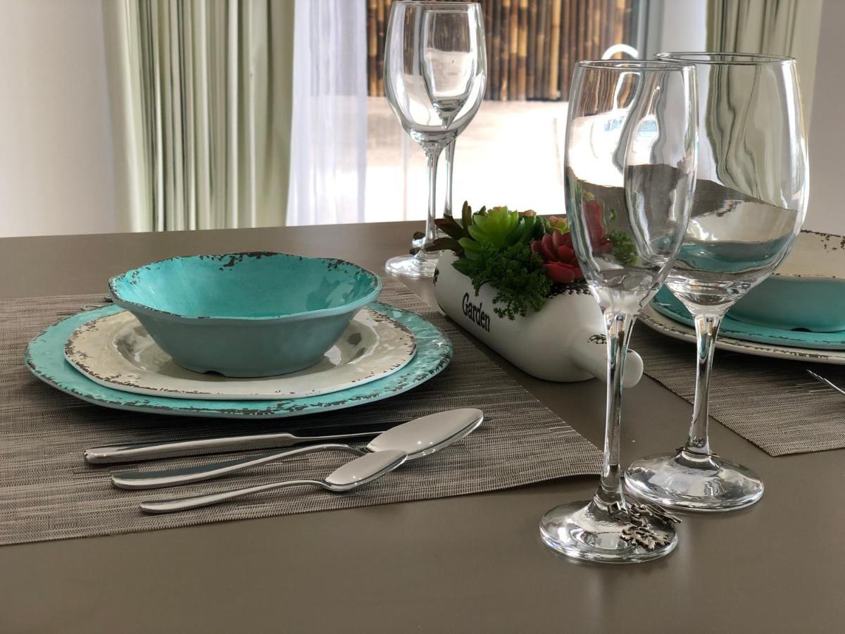 Vista Ocean Suites Boutique Hotel Event Venue مانويل أنطونيو المظهر الخارجي الصورة