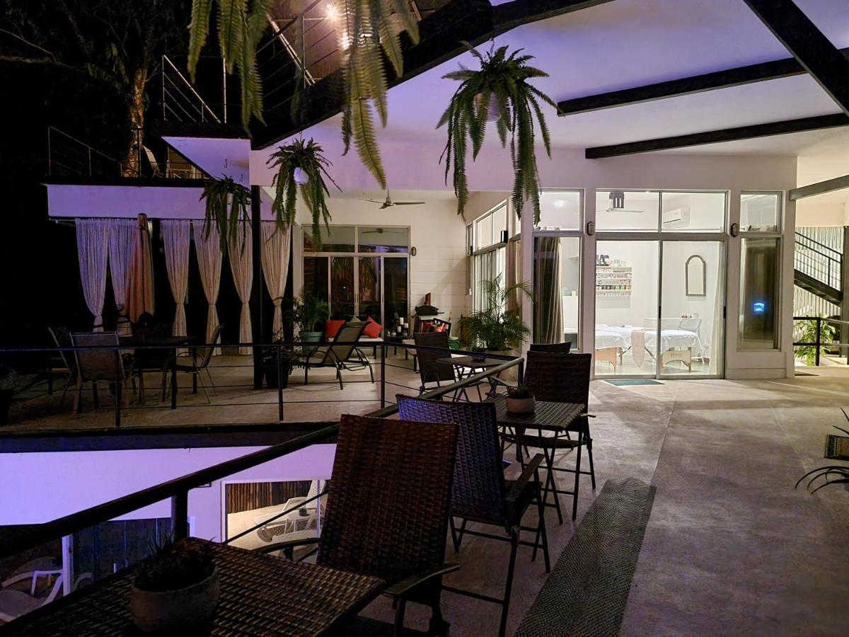 Vista Ocean Suites Boutique Hotel Event Venue مانويل أنطونيو المظهر الخارجي الصورة